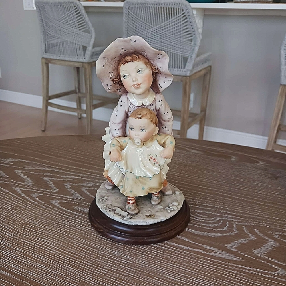 Giuseppe Armani / Capodimonte Porcelain Figurine – Girl & Baby with Pacifier